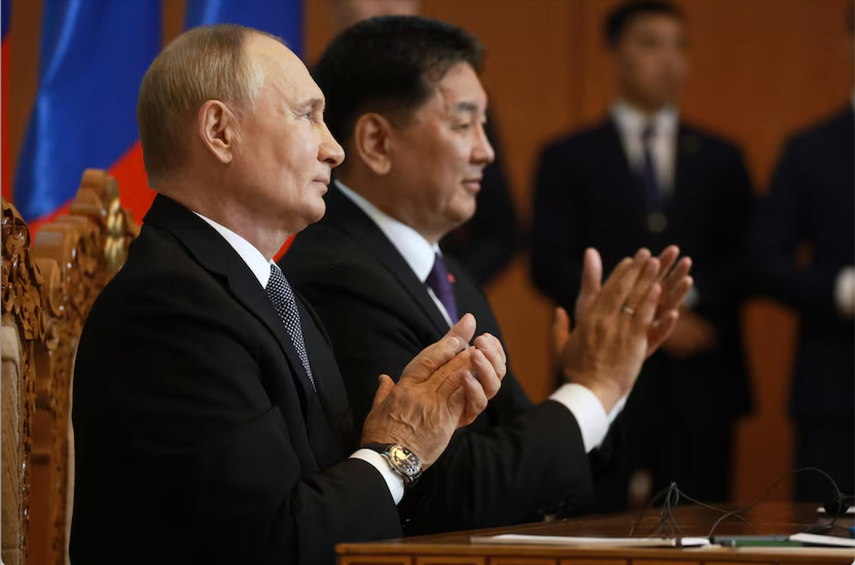 Russian president Vladimir Putin and Mongolian President Ukhnaagiin Khurelsukh